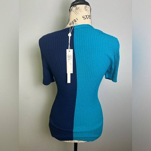 Trina Turk Women's Vivika 1 Crew Neck Top NWT Size M - Picture 5 of 9